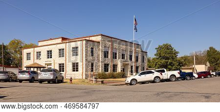 Wilburton, Oklahoma, Usa - October 15, 2022: The Latimer County Courthouse
