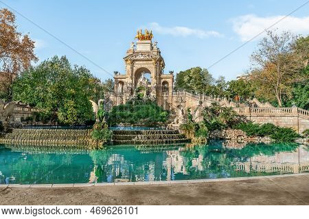 Barcelona, Spain - November 26, 2021: Cascada Monumental Fountain In Ciutadella Park In Barcelona On