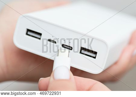 Powerbank With Different Usb Ports - Type A, Micro Usb And Type C. Inserting Modern Universal Usb Ca