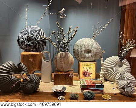 New York Ny - Jun 2: The Rubin Museum Of Art In Manhattan, New York, As Seen On June 2, 2022.