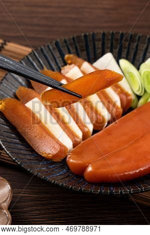 Delicious Fresh Mullet Roe For Chinese Lunar New Year Gift Basket Celebration.