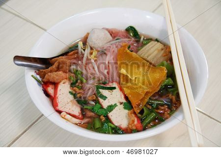 ก๋วยเตี๋ยวซุป