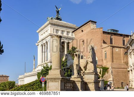 Basilica Of St. Mary Of Altar Of Heaven On Capitoline Hill And Vittoriano Monument, Rome, Italy