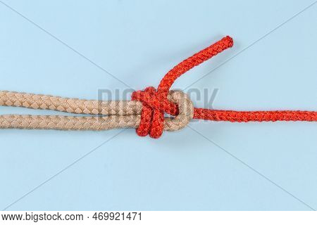 Tightened Rope Knot Duble Sheet Bend Intended To Joining Two Ropes Of Different Diameter Or Rigidity