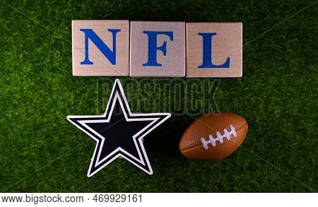 January 27, 2023, Canton, Usa. The Emblem Of The Dallas Cowboys Football Club On The Green Lawn Of T