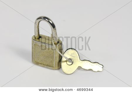 ล็อคเล็ก ๆ กับคีย์