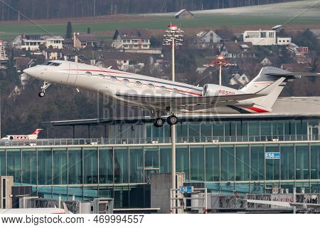 Zurich, Switzerland, January 20, 2023 Gulfstream G650-er Business Aircraft Takeoff From Runway 28 Af
