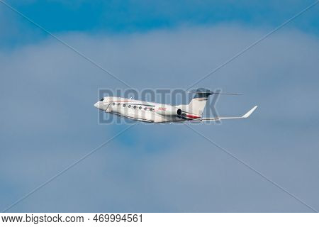 Zurich, Switzerland, January 20, 2023 Gulfstream G650-er Business Aircraft Takeoff From Runway 28 Af
