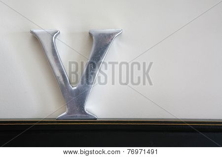 Home Decor letter V