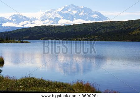 MT. McKinley och Wonder Lake