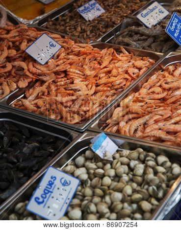 Large Group of Shrimps and mussels at the Seafood market in Paris