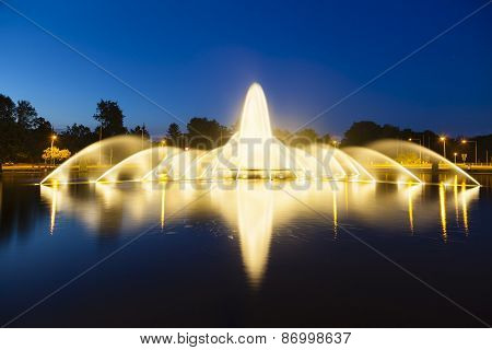Aachen Europaplatz Fountain At Night