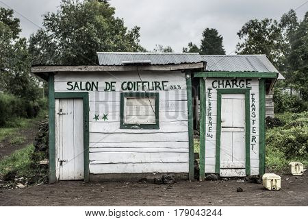 Typical hairdressing salon in Nord Kivu