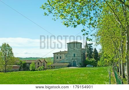 The Green Alley To The Castle
