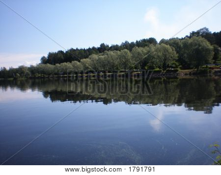 Au bord du lac