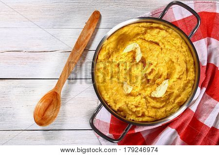 Basic  Hot Polenta Porridge With Butter