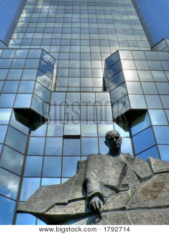 Glas-Wolkenkratzer In Warschau