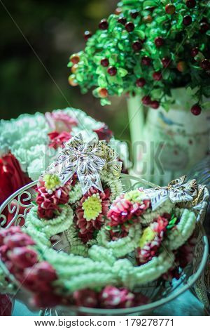 The flower garland for bride and groom