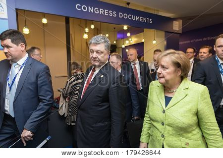 Angela Merkel And Petro Poroshenko