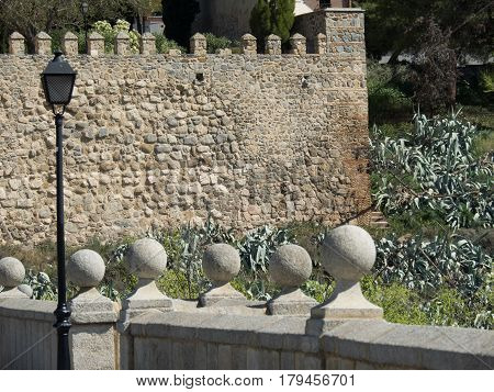 the City of toledo in spain and the tagus river