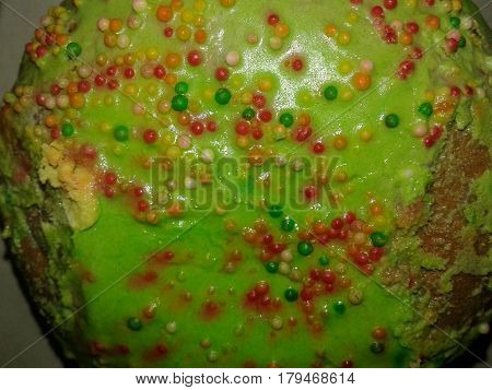 Poncho - round, usually sweet, pie, fried in oil, oil. They are covered with glaze, powdered sugar pie round sweet fried - fried in butter with pastry product round shape is fairly simple and tasty dish that is prepared in many national cuisines in the wo