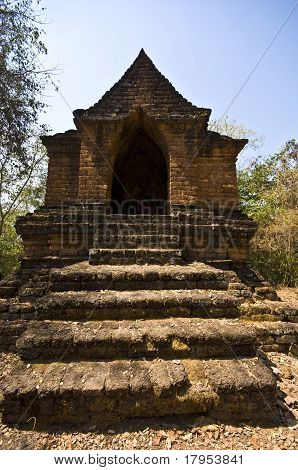 Wat Khao Phanom Phloeng