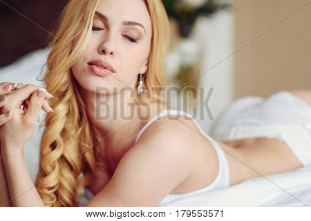 Deam On, Elegancy Candy Wedding Time. Beautiful Sexy Lady In White Panties And Bra. Fashion Portrait