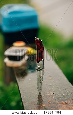folding hunting knife fishing rain cold outdoor
