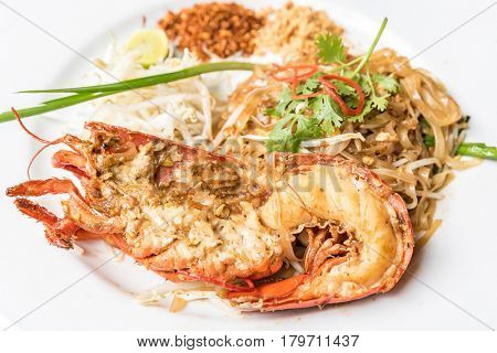 Lobster Pad Thai, stir-fried rice noodles 