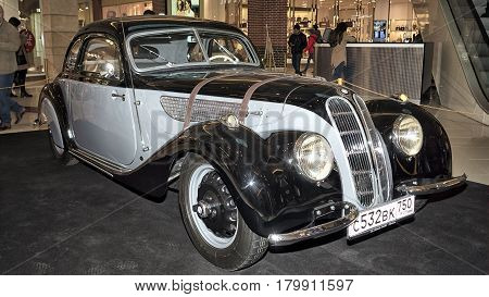 Moscow, Russia - April 02, 2017: Bmw-327/28 Coupe, Germany 1939. Retro Car Exibition In Shopping Mal