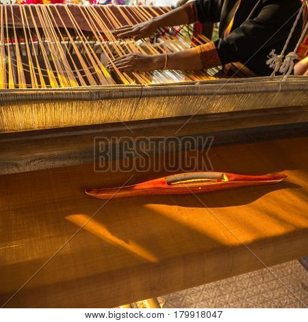 Thread bobbin handmade tool of weaving apparatus