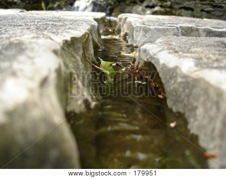Running_water