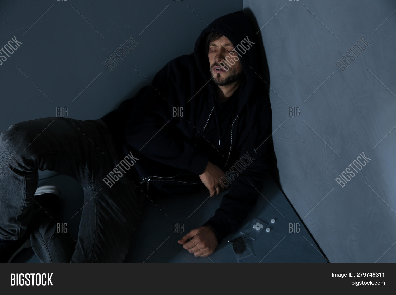 Passed Out From Drugs Passed Out From Drugs