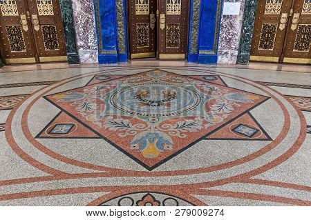 Kronstadt, Russia-09/16/2018: Naval Cathedral Of St. Nicholas The Wonderworker (nikolsky Stauropegic