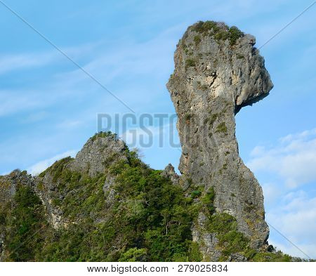 The Cliff Looking Like A Chicken Head On Chicken Island Also Known As Koh Gai Or Koh Kai Or Koh Hua 