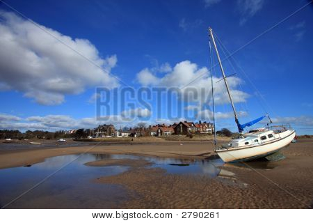 หมู่บ้าน Alnmouth