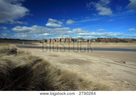 หมู่บ้าน Alnmouth
