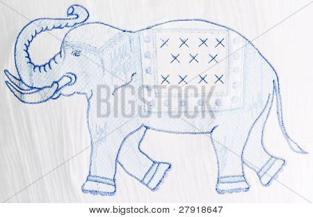 Elefante ricamo