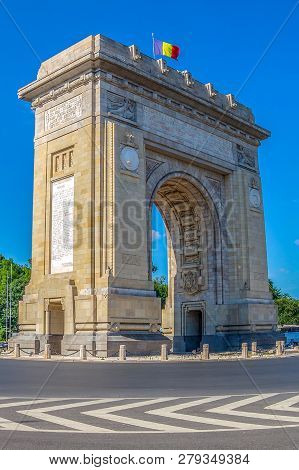 Bucharest, Romania - July 17, 2018: Triumphal Arch With Flag, Landmark Architecture In The Northern 