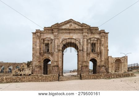 Jerash, Jordan, December 08, 2018 : Hadrians Gate In The Ruins Of The Great Roman City Of Jerash - G