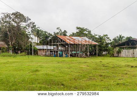 Small Houses In Nuevo Rocafuerte Village, Ecuador