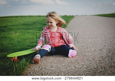 Crying Little Girl Fall Off From Skateboard, Injury