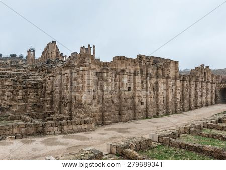 Jerash, Jordan, December 08, 2018 : Outer Wall Of Temple Of Zeus Near South Gate In The Ruins Of The