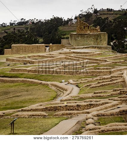 Inca Pirca Is The Oldest And Most Famous Inca Ruins In Ecuador