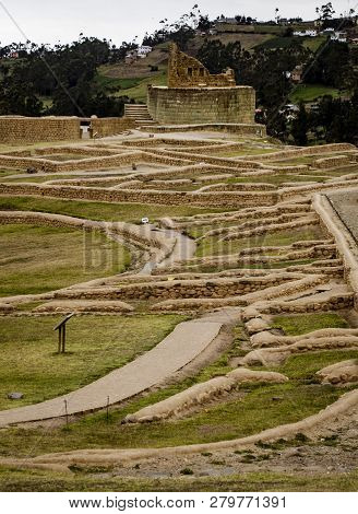 Inca Pirca Is The Oldest And Most Famous Inca Ruins In Ecuador