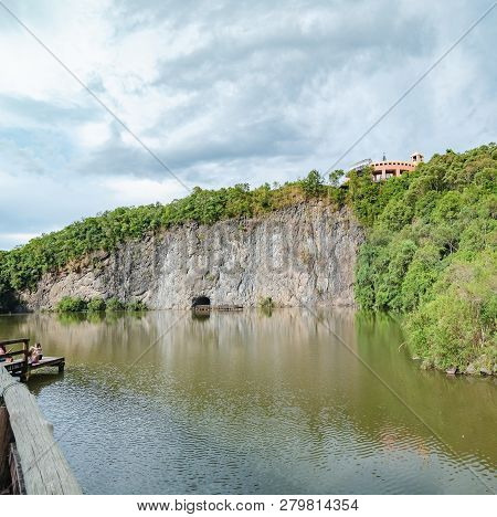 Curitiba - Pr, Brazil - December 16, 2018: View Of The Lake And The Observatory (mirante) On Top Of 