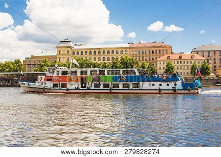Prague, Czech Republic - June 7, 2017: River Boat Cruise To Charels Bridge And Vltava, Prague, Czech