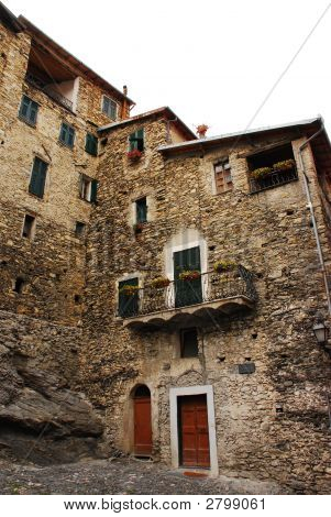 Gade i Triora