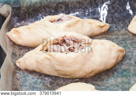 Semifinished. Unbaked Pie With An Open Filling