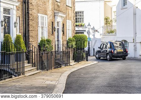 June 2020. London. A Street Scene In Belgravia, London, Uk Europe